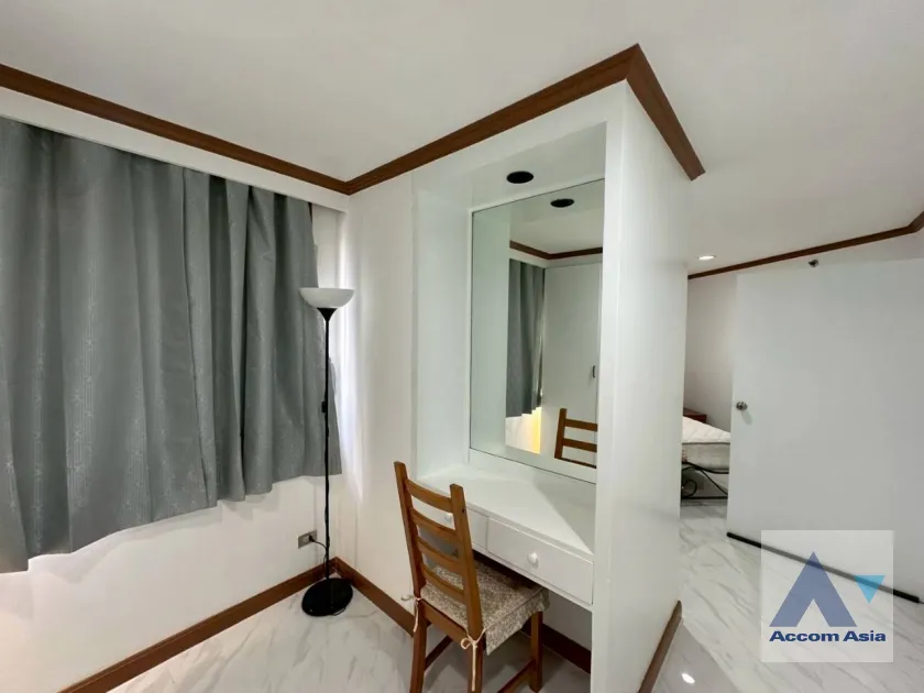 15  2 br Condominium For Rent in Ploenchit ,Bangkok BTS Ploenchit at Witthayu Complex AA45924