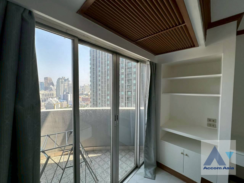 5  2 br Condominium For Rent in Ploenchit ,Bangkok BTS Ploenchit at Witthayu Complex AA45926