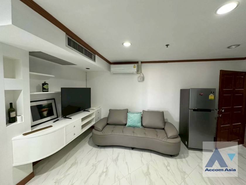  2  2 br Condominium For Rent in Ploenchit ,Bangkok BTS Ploenchit at Witthayu Complex AA45926