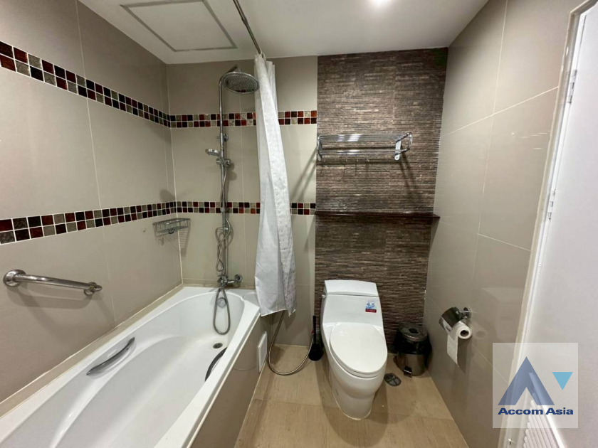 14  2 br Condominium For Rent in Ploenchit ,Bangkok BTS Ploenchit at Witthayu Complex AA45926