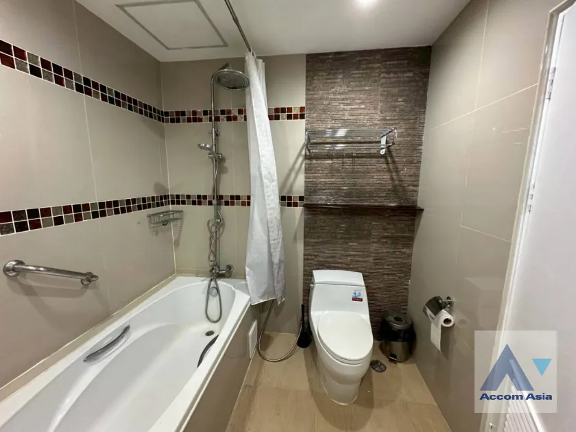 14  2 br Condominium For Rent in Ploenchit ,Bangkok BTS Ploenchit at Witthayu Complex AA45926