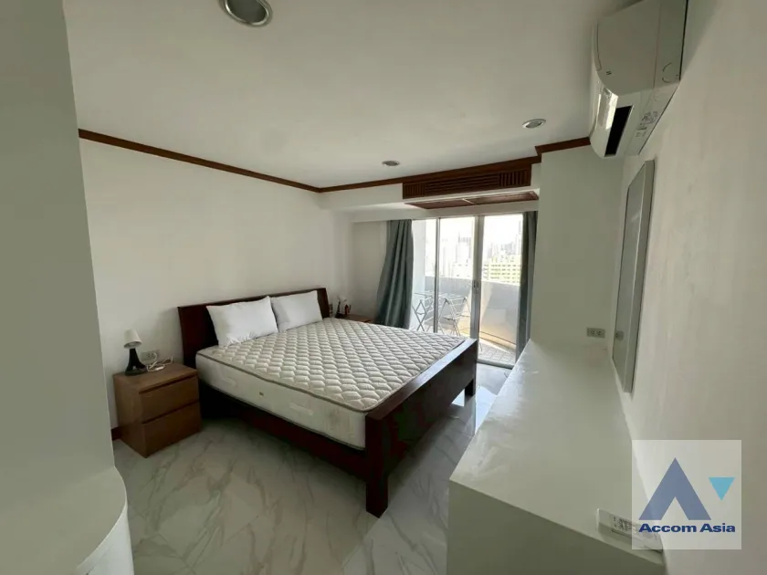 8  2 br Condominium For Rent in Ploenchit ,Bangkok BTS Ploenchit at Witthayu Complex AA45926