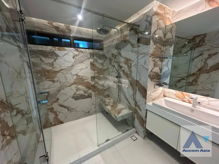 19  3 br Condominium For Rent in Sukhumvit ,Bangkok BTS Asok - MRT Sukhumvit at Fairview Tower AA45932