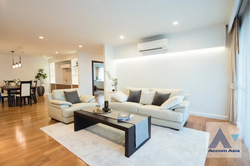 unitPet friendly |  3 Bedrooms  Apartment For Rent & Sale in Sukhumvit, Bangkok  near MRT Sukhumvit - BTS Asok (AA45937)