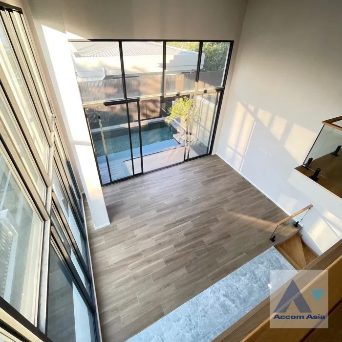 Townhouse For Rent in Sukhumvit, Bangkok Code AA45938