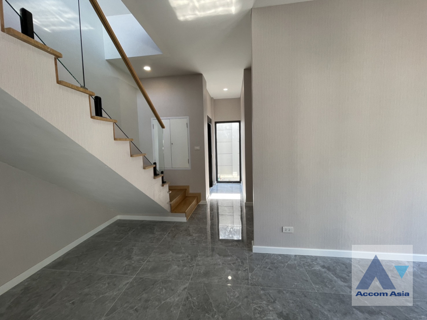 12  3 br Townhouse For Rent in Sukhumvit ,Bangkok  at Ultra-Luxury Townhome  Designed for Ultimate Privacy AA45938