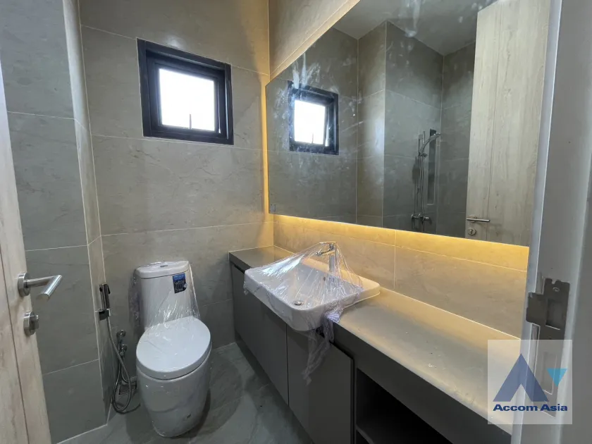 31  3 br Townhouse For Rent in Sukhumvit ,Bangkok  at Ultra-Luxury Townhome  Designed for Ultimate Privacy AA45938