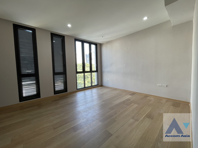 26  3 br Townhouse For Rent in Sukhumvit ,Bangkok  at Ultra-Luxury Townhome  Designed for Ultimate Privacy AA45938