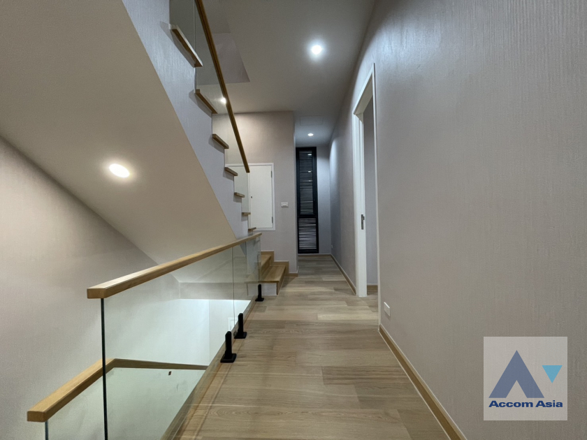 17  3 br Townhouse For Rent in Sukhumvit ,Bangkok  at Ultra-Luxury Townhome  Designed for Ultimate Privacy AA45938