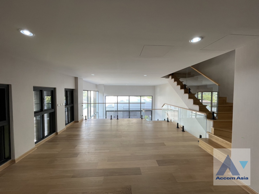 14  3 br Townhouse For Rent in Sukhumvit ,Bangkok  at Ultra-Luxury Townhome  Designed for Ultimate Privacy AA45938