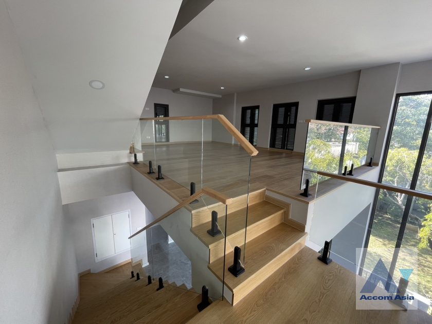 6  3 br Townhouse For Rent in Sukhumvit ,Bangkok  at Ultra-Luxury Townhome  Designed for Ultimate Privacy AA45938