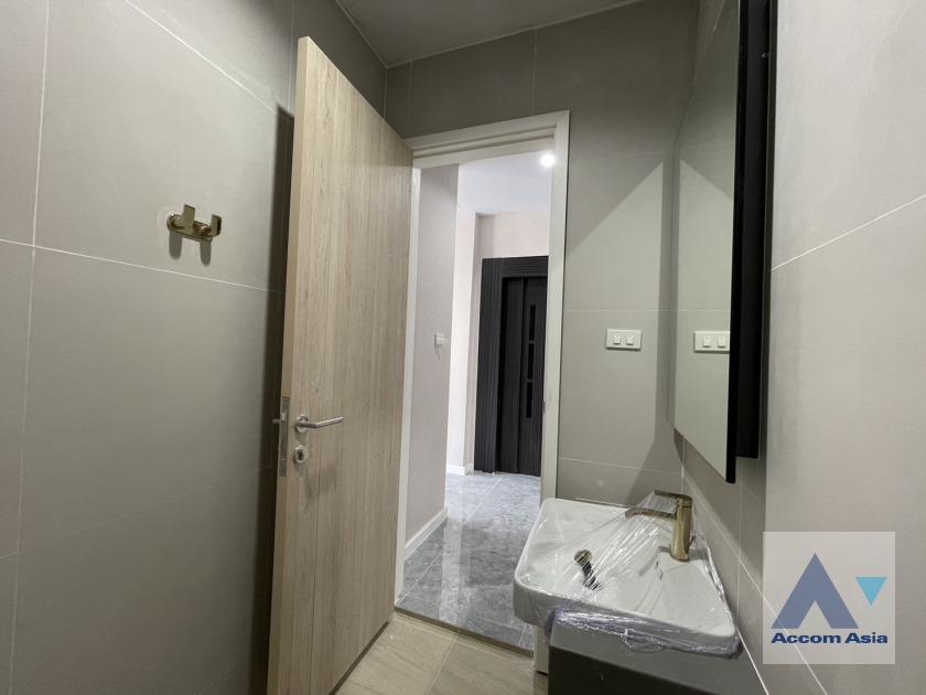 37  3 br Townhouse For Rent in Sukhumvit ,Bangkok  at Ultra-Luxury Townhome  Designed for Ultimate Privacy AA45938