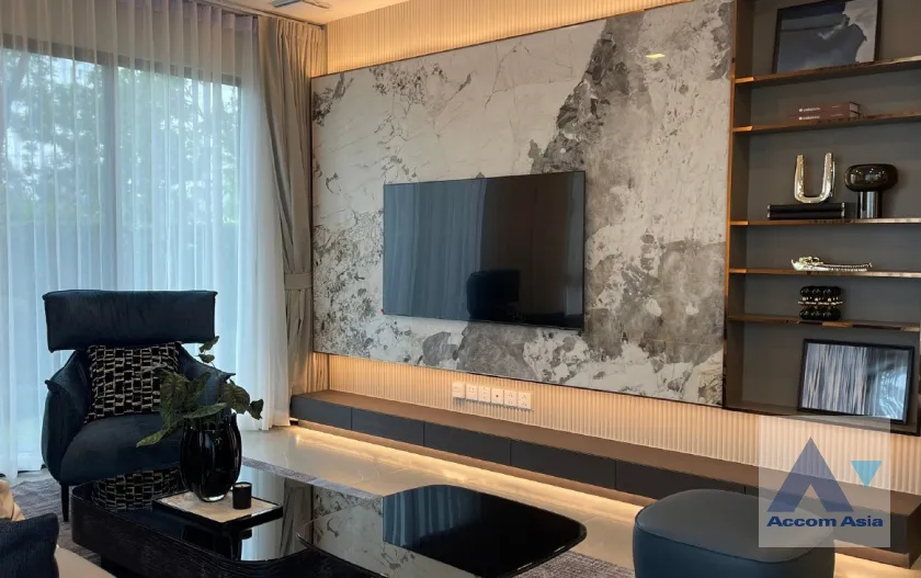  1  4 br House For Rent in Samutprakan ,Samutprakan  at MANTANA Bangna km 15 AA45943