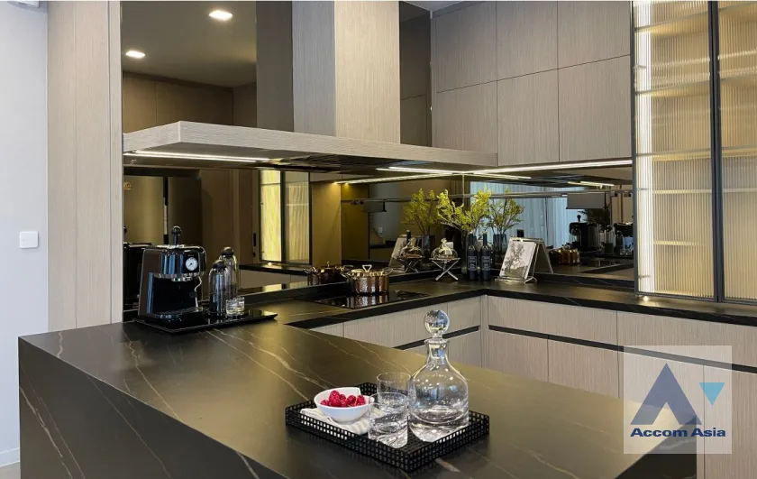 5  4 br House For Rent in Samutprakan ,Samutprakan  at MANTANA Bangna km 15 AA45943