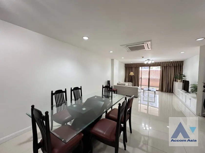 unit 2 Bedrooms  Condominium For Rent in Sukhumvit, Bangkok  near BTS Phrom Phong (AA45945)