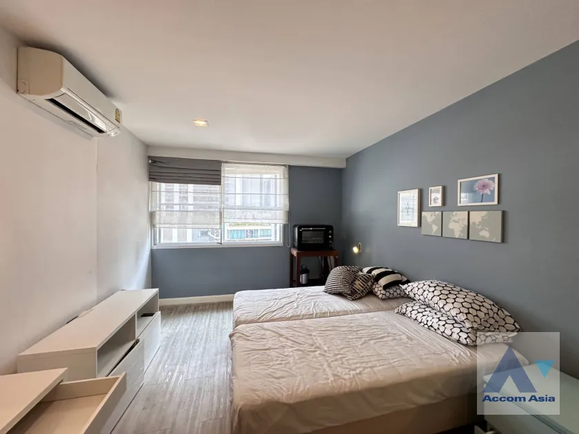 unitPet friendly |  2 Bedrooms  Condominium For Rent in Sukhumvit, Bangkok  near BTS Phrom Phong (AA45946)
