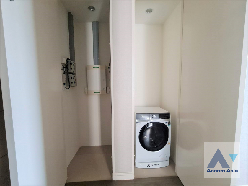 12  2 br Condominium For Rent in Ploenchit ,Bangkok BTS Ratchadamri at Magnolias Ratchadamri Boulevard AA45949