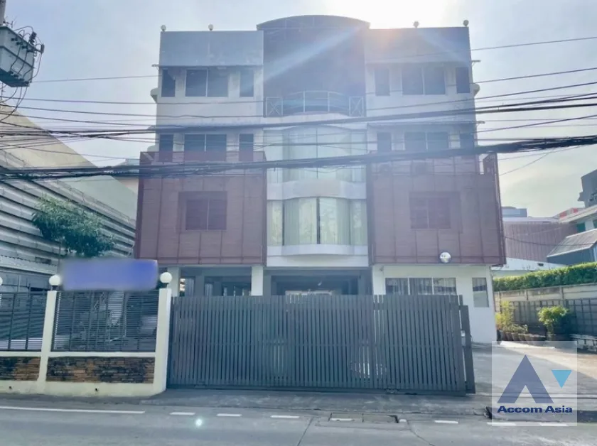 unitOffice |  Office space For Rent & Sale in Bang Na, Bangkok  near BTS Bang Na (AA45950)