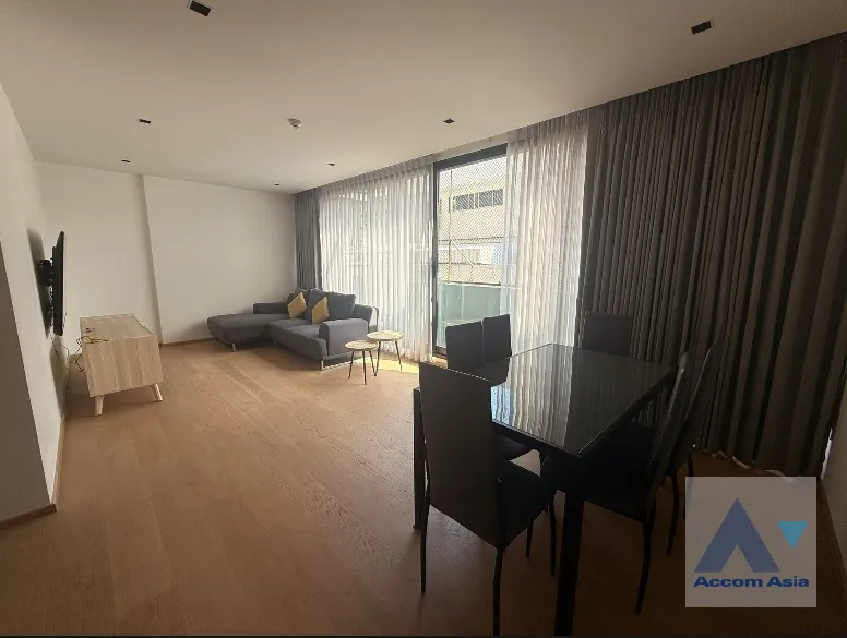 unit 2 Bedrooms  Condominium For Rent in Sukhumvit, Bangkok  near BTS Thong Lo (AA45951)