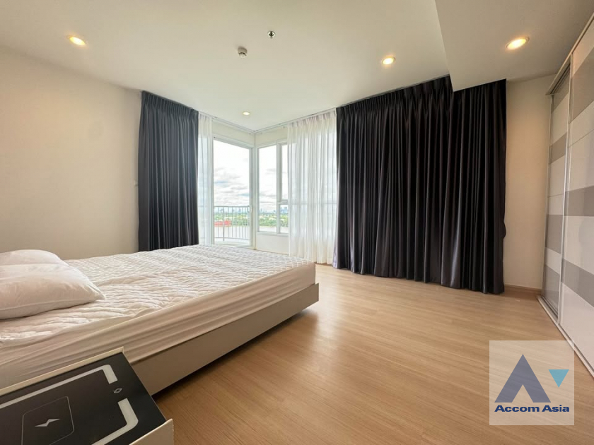 5  2 br Condominium For Sale in Sathorn ,Bangkok BRT Wat Dan at Supalai Riva Grande Rama 3 AA45958
