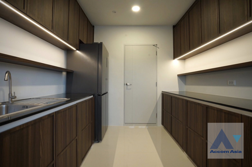 7  4 br House for rent and sale in Samutprakan ,Samutprakan  at Centro Bangna AA45964