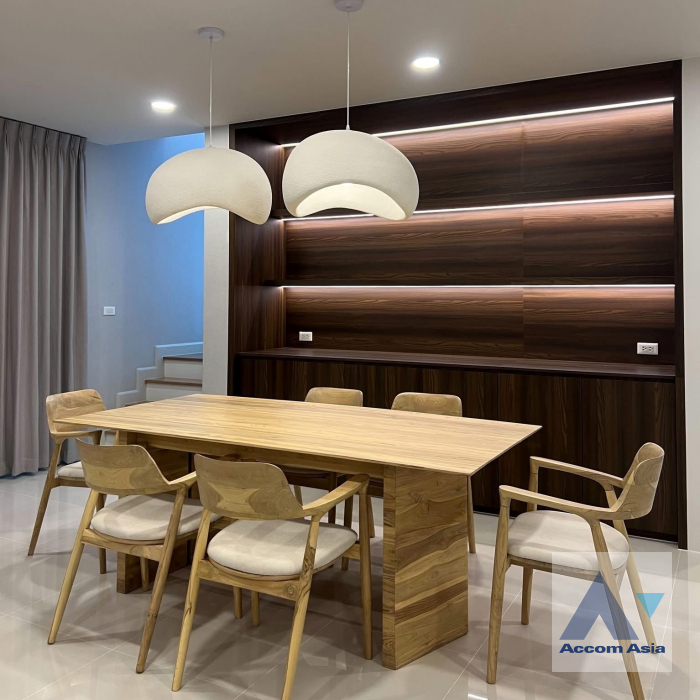  1  4 br House for rent and sale in Samutprakan ,Samutprakan  at Centro Bangna AA45964