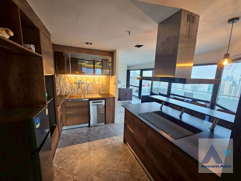 5  1 br Condominium For Sale in Sukhumvit ,Bangkok BTS Nana at Sukhumvit Suite AA45967