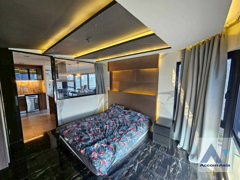 6  1 br Condominium For Sale in Sukhumvit ,Bangkok BTS Nana at Sukhumvit Suite AA45967