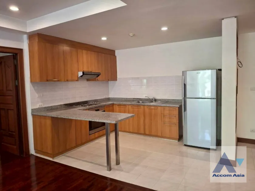 unit 2 Bedrooms  Apartment For Rent & Sale in Ploenchit, Bangkok  near BTS Ploenchit (AA45969)