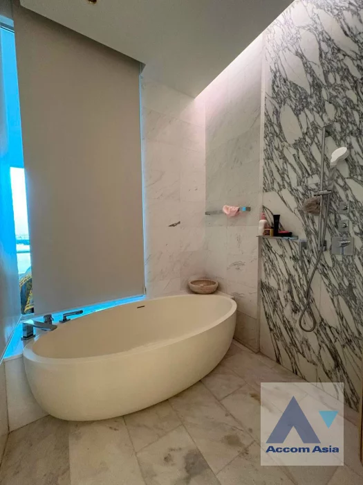 16  2 br Condominium For Rent in Sathorn ,Bangkok BTS Saphan Taksin at Four Seasons Private Residences AA45971