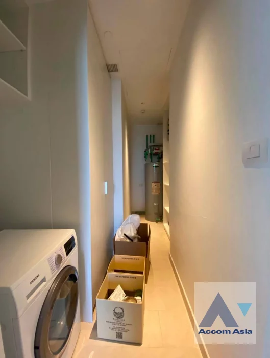 25  2 br Condominium For Rent in Sathorn ,Bangkok BTS Saphan Taksin at Four Seasons Private Residences AA45971