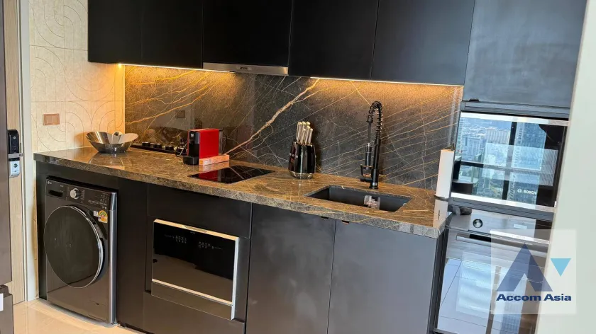 5  1 br Condominium For Rent in Silom ,Bangkok BTS Chong Nonsi at Ashton Silom AA45975