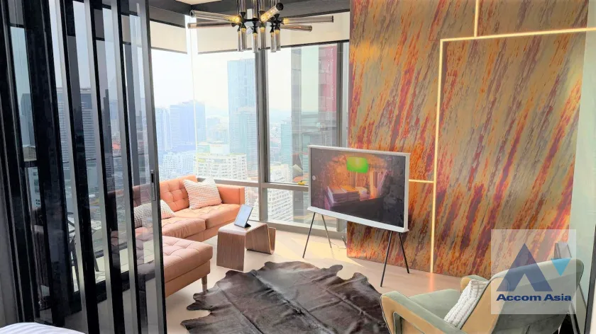 unit 1 Bedroom  Condominium For Rent in Silom, Bangkok  near BTS Chong Nonsi (AA45975)