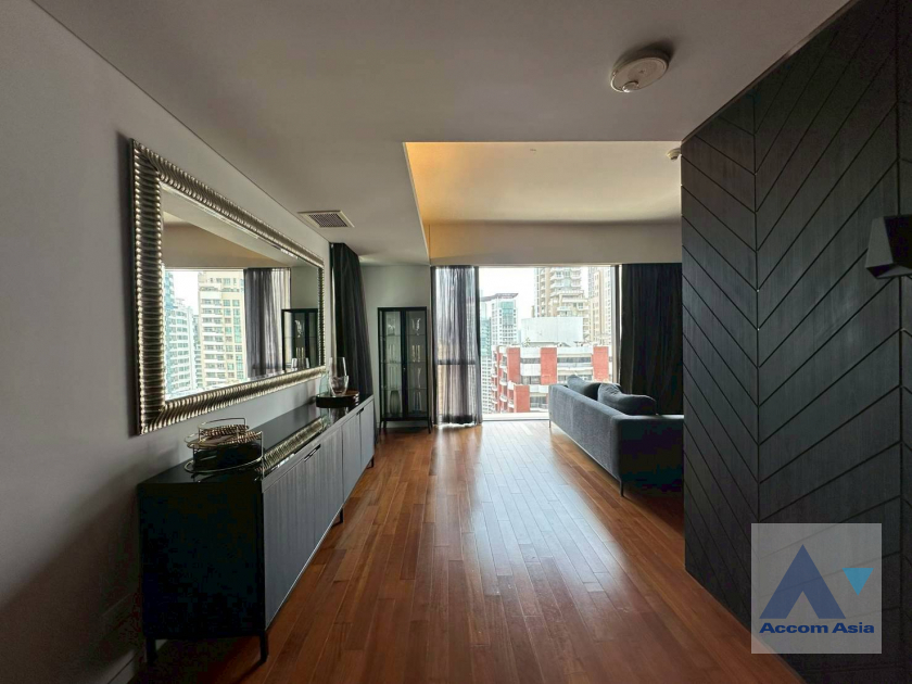 8  1 br Condominium For Rent in Ploenchit ,Bangkok BTS Ratchadamri at Hansar Residence AA45977