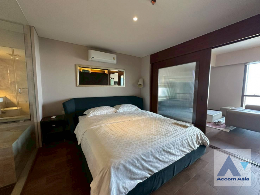 14  1 br Condominium For Rent in Ploenchit ,Bangkok BTS Ratchadamri at Hansar Residence AA45980