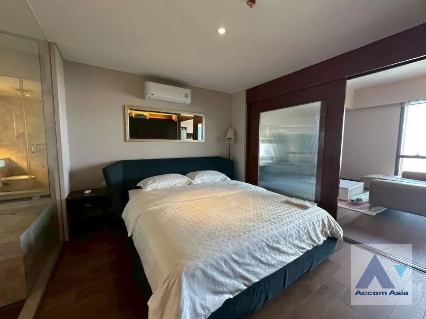 14  1 br Condominium For Rent in Ploenchit ,Bangkok BTS Ratchadamri at Hansar Residence AA45980