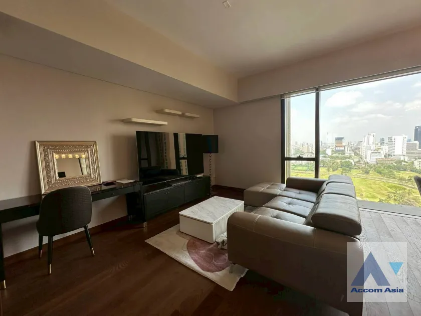 unit 1 Bedroom  Condominium For Rent in Ploenchit, Bangkok  near BTS Ratchadamri (AA45980)
