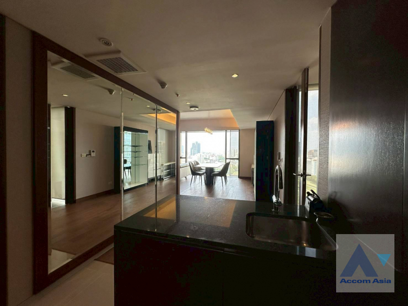 5  1 br Condominium For Rent in Ploenchit ,Bangkok BTS Ratchadamri at Hansar Residence AA45980