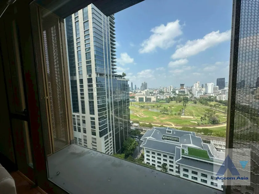 unit 1 Bedroom  Condominium For Rent in Ploenchit, Bangkok  near BTS Ratchadamri (AA45980)