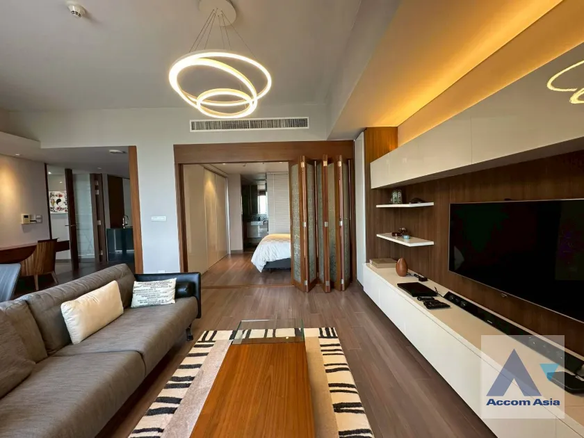 10  1 br Condominium For Rent in Ploenchit ,Bangkok BTS Ratchadamri at Hansar Residence AA45981