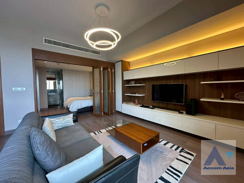 9  1 br Condominium For Rent in Ploenchit ,Bangkok BTS Ratchadamri at Hansar Residence AA45981