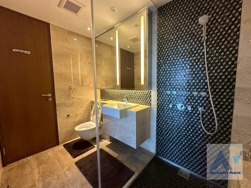 16  1 br Condominium For Rent in Ploenchit ,Bangkok BTS Ratchadamri at Hansar Residence AA45981