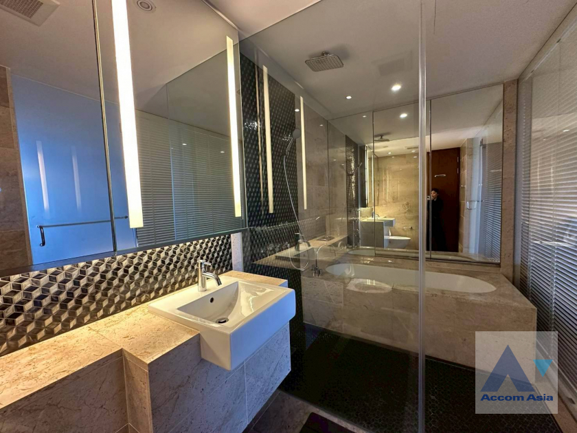 17  1 br Condominium For Rent in Ploenchit ,Bangkok BTS Ratchadamri at Hansar Residence AA45981