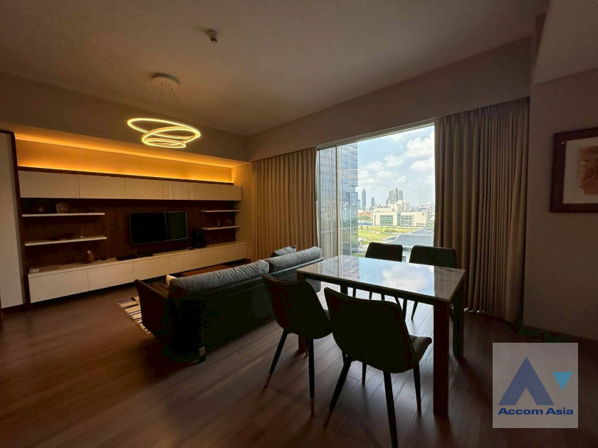 4  1 br Condominium For Rent in Ploenchit ,Bangkok BTS Ratchadamri at Hansar Residence AA45981