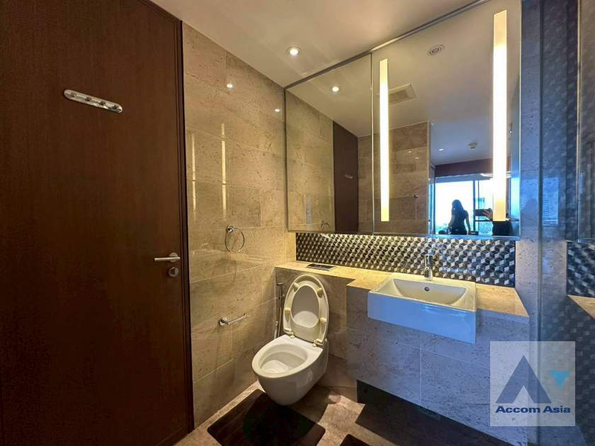 19  1 br Condominium For Rent in Ploenchit ,Bangkok BTS Ratchadamri at Hansar Residence AA45981