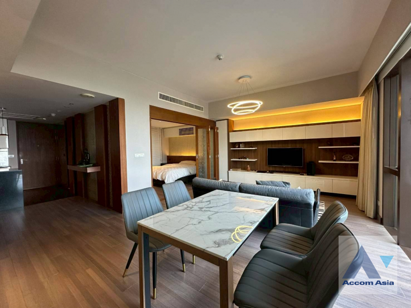 7  1 br Condominium For Rent in Ploenchit ,Bangkok BTS Ratchadamri at Hansar Residence AA45981