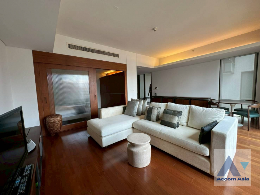  2  1 br Condominium For Rent in Ploenchit ,Bangkok  at Hansar Residence AA45982