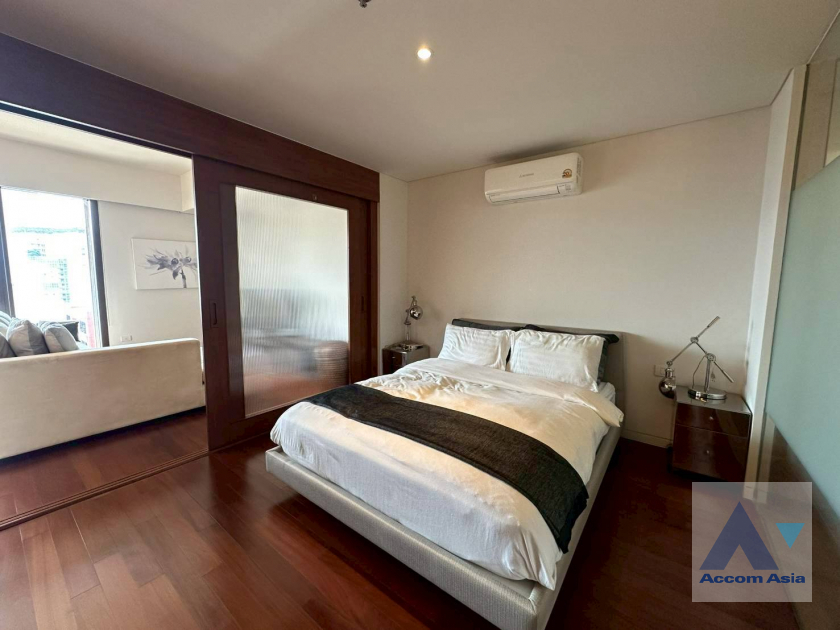 16  1 br Condominium For Rent in Ploenchit ,Bangkok  at Hansar Residence AA45982