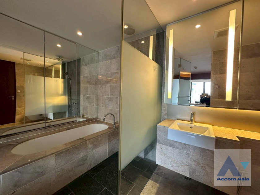 17  1 br Condominium For Rent in Ploenchit ,Bangkok  at Hansar Residence AA45982