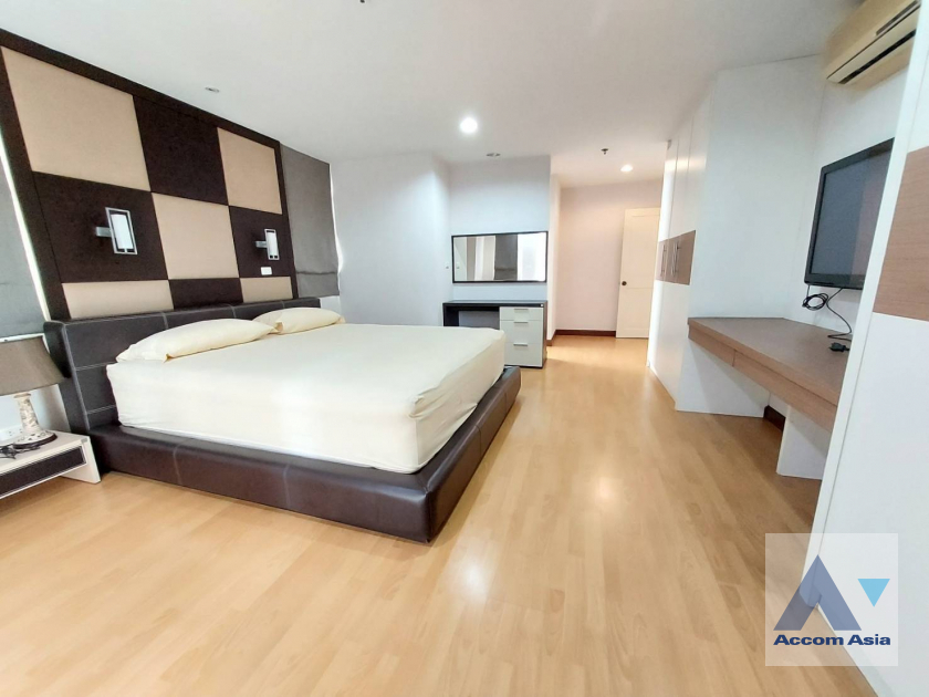 6  2 br Condominium For Sale in Sukhumvit ,Bangkok BTS Phrom Phong at Serene Place AA45983